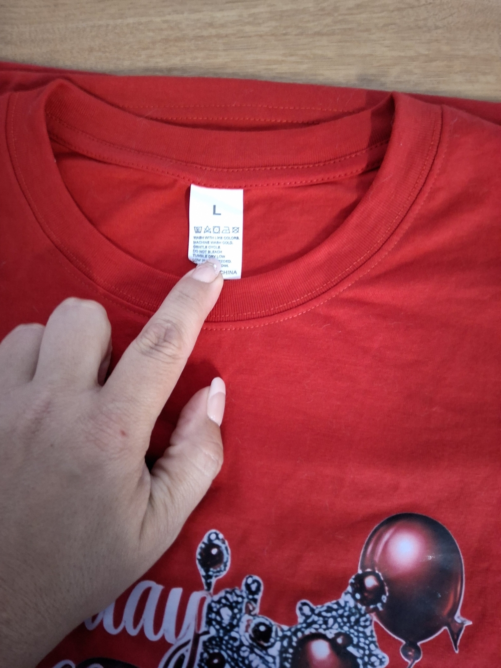 Women's L Red Graphic Birthday Queen Crew Neck Short Sleeve Cotton  T-Shirt - Picture 7 of 8